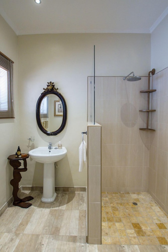 Family Double or Twin Room photo 3