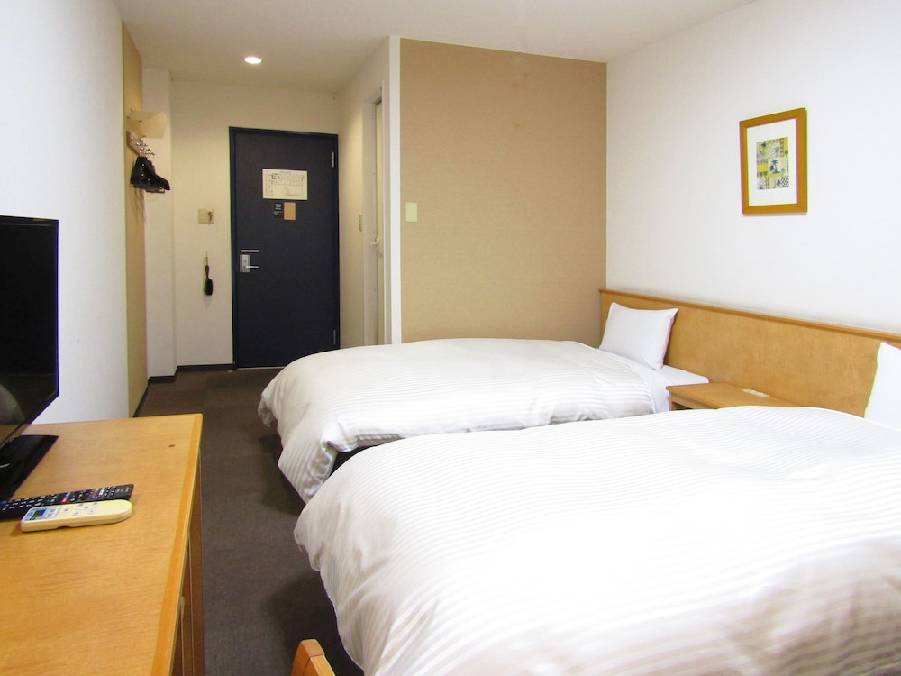 Standard Twin Room, Non Smoking - Photo 5