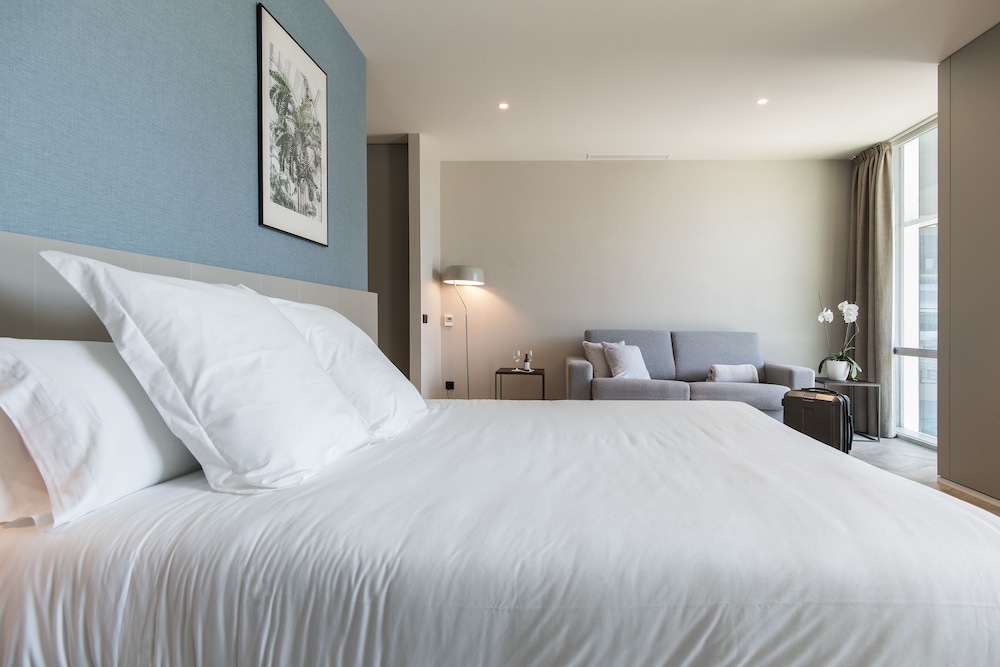 Premium Double Room, Private Bathroom photo 2