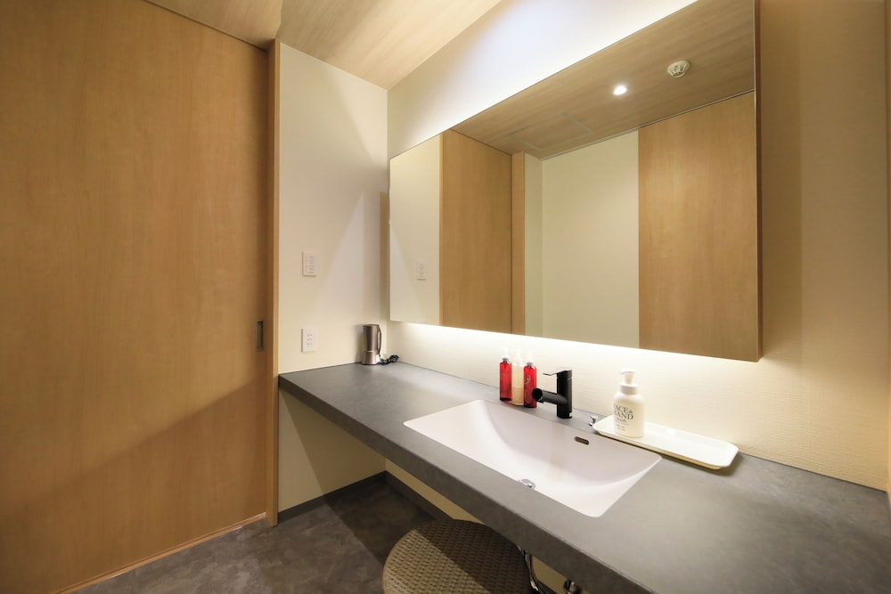 Traditional Room, Non Smoking (Modern Japanese,with Theater) photo 2