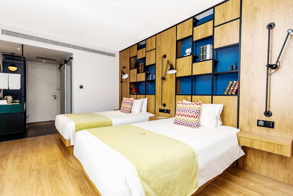 Standard Room, 2 Twin Beds photo 3