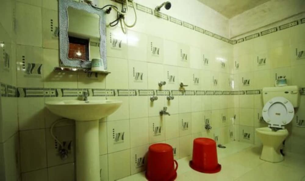 Premium Double Room - Photo 8