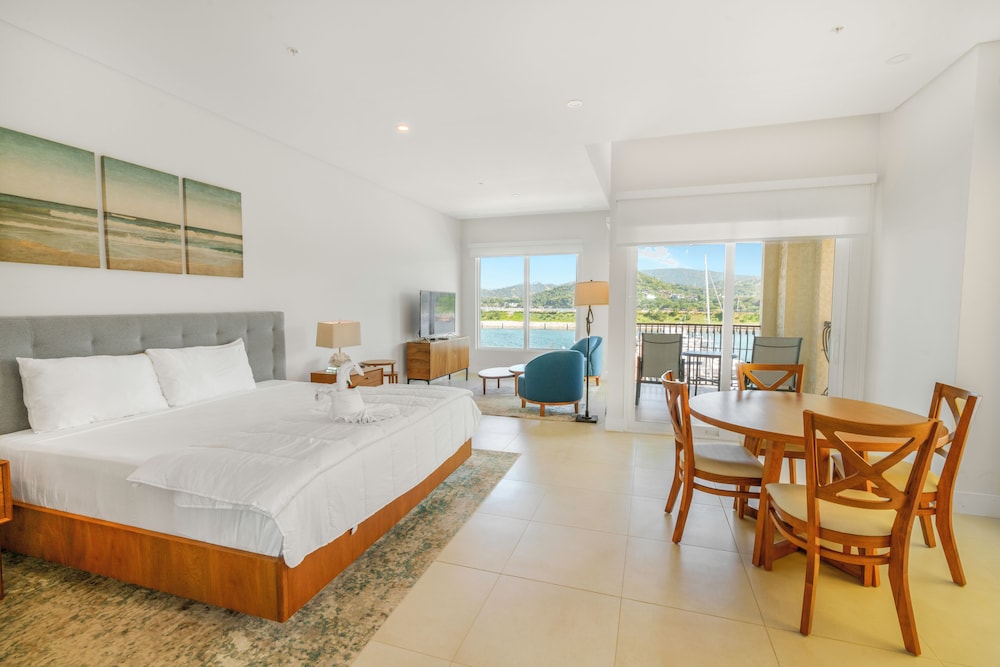 Deluxe Studio, 1 King Bed