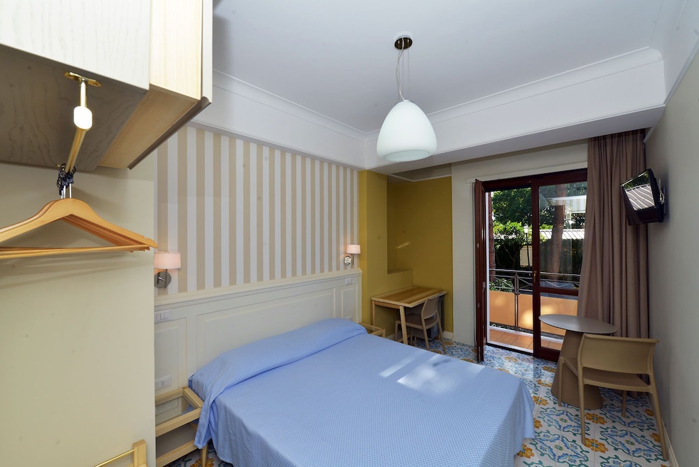 Double or Twin Room, Balcony photo 1