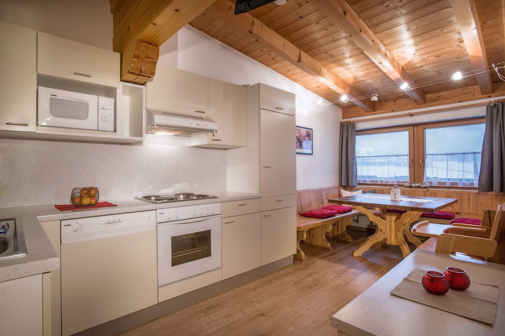 Apartment, 2 Bedrooms, Non Smoking, Mountain View (excl. 60,00 € cleaning fee) photo 3