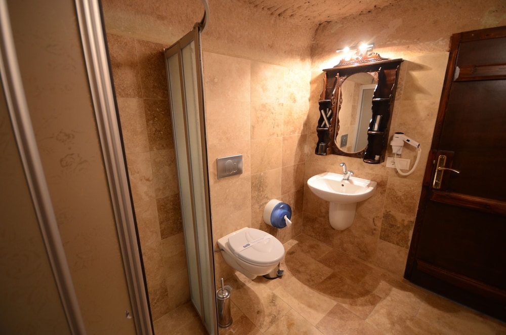 Economic Cave Room-102 photo 3