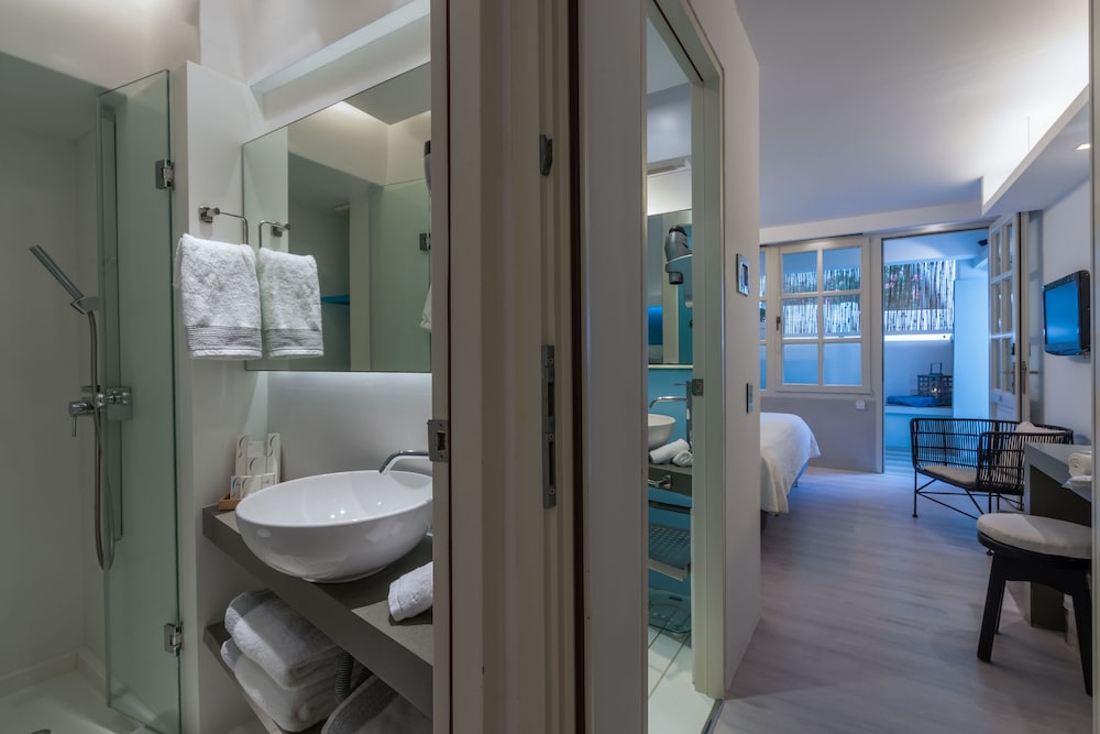 Room, 2 Bedrooms (Spa) - Photo 7