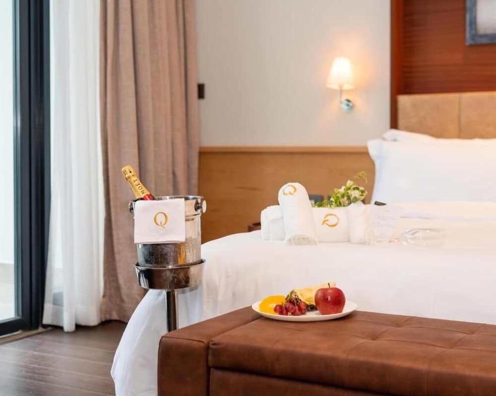 Exclusive Room