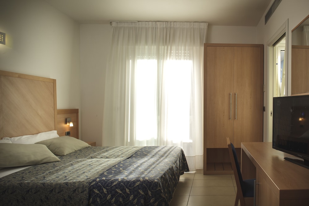 Standard Quadruple Room photo 1