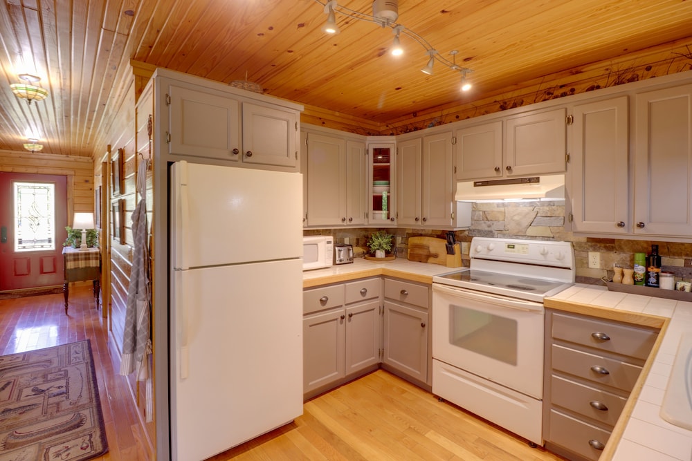 House (2 Bedrooms) photo 2