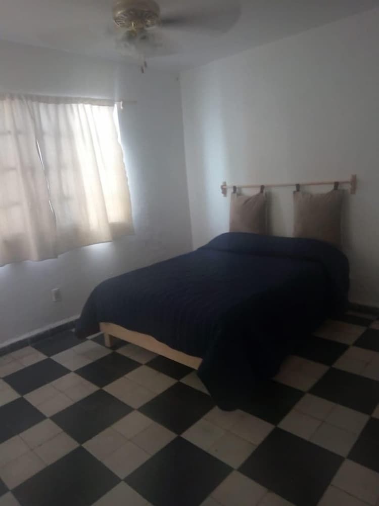 Basic Room photo 2