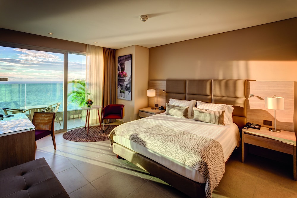 Junior Double Room, 1 King Bed with Sofa bed (Junior Suite King Bed)