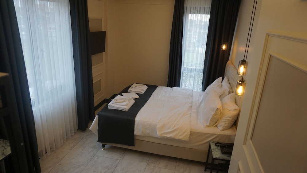 Single Room With Balcony