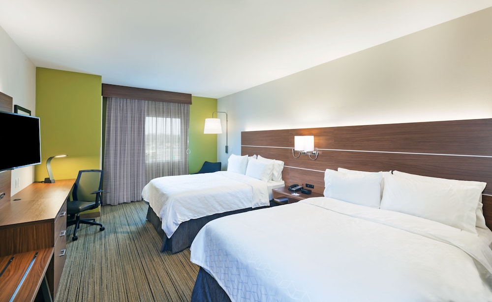 Room, 2 Queen Beds, Accessible, Non Smoking (Mobility)