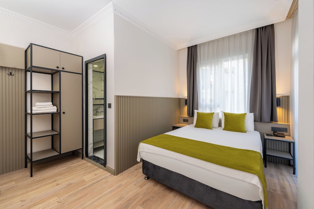 Standard Room photo 1