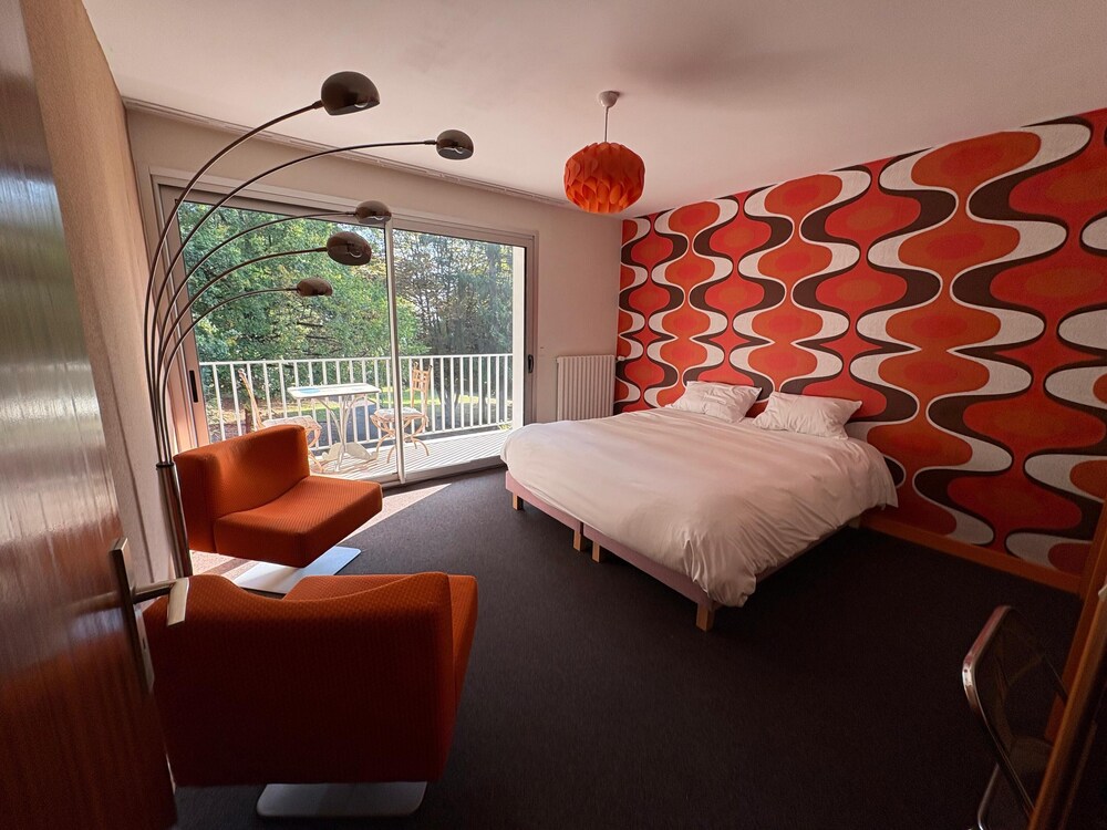 Comfort Suite, Balcony, Park View photo 1