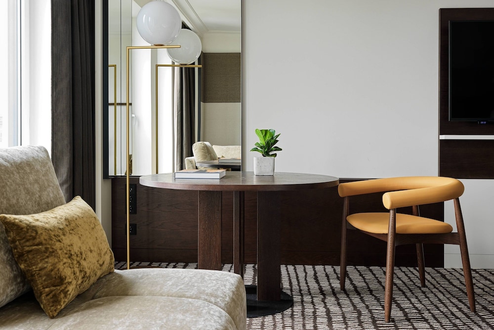 Executive Room, 1 King Bed