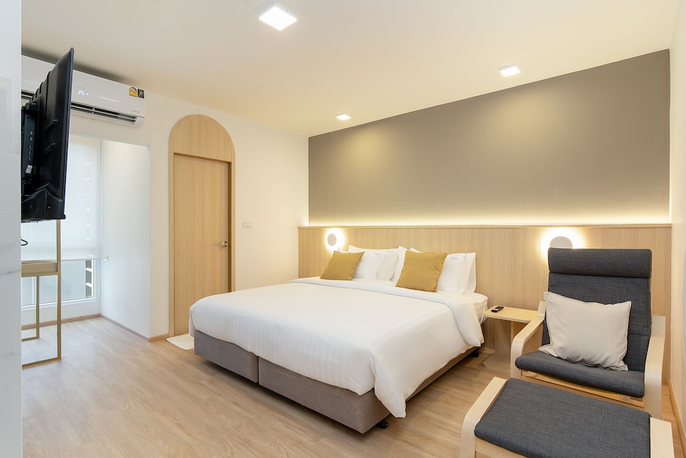 Deluxe Double Room with balcony photo 1