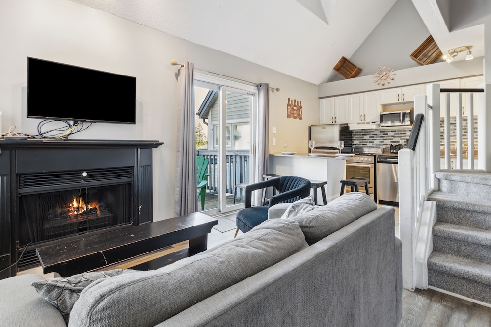 Design Loft (211 NC - Pets Allowed)