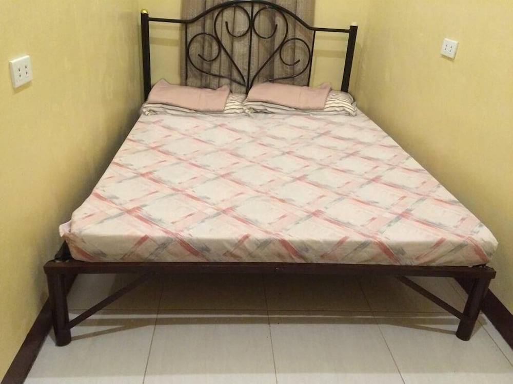 Budget Double Room photo 2