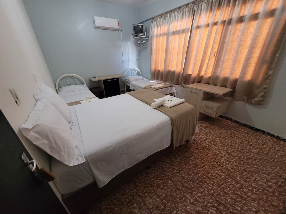 Basic Quadruple Room photo 3
