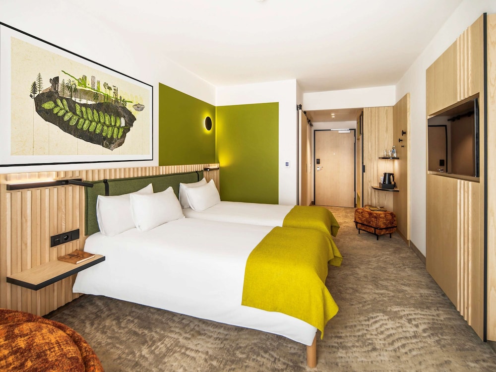 Classic Room, 2 Twin Beds - Photo 2