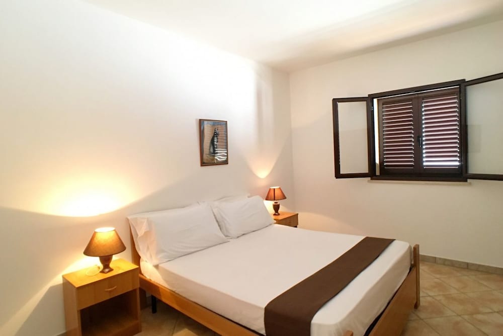 Apartment, 2 Bedrooms, Mezzanine photo 1