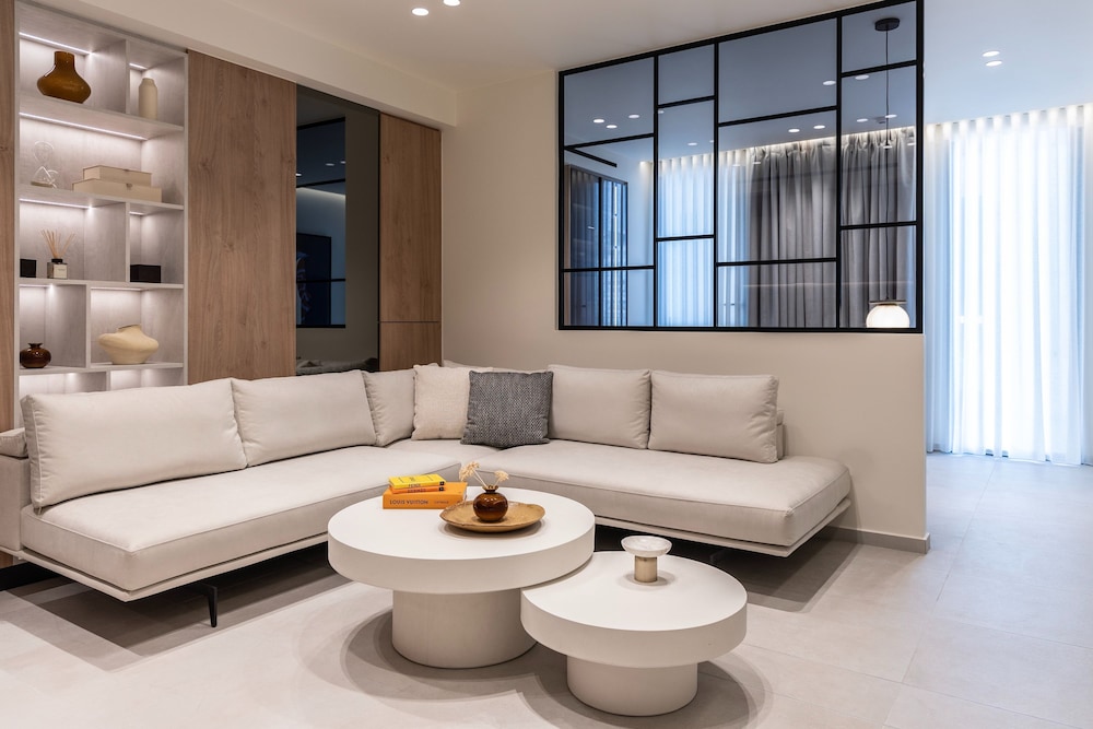 Apartment, Smoking