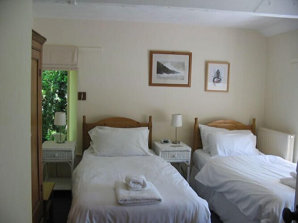 Standard Twin Room, 2 Twin Beds, Non Smoking - Photo 1