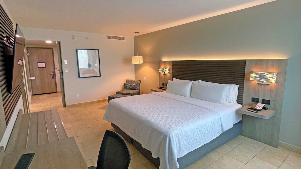 Suite, 1 King Bed