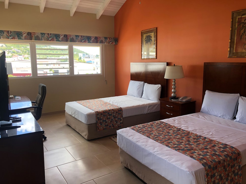 Deluxe Room, 2 Double Beds, Kitchenette