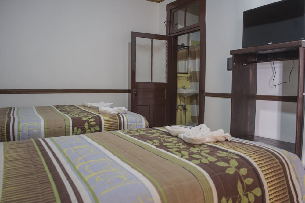 Standard Room, 4 Twin Beds