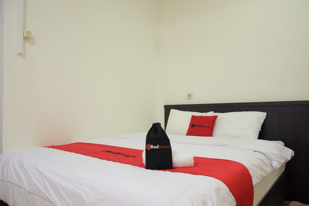 Deluxe Room - Photo 6