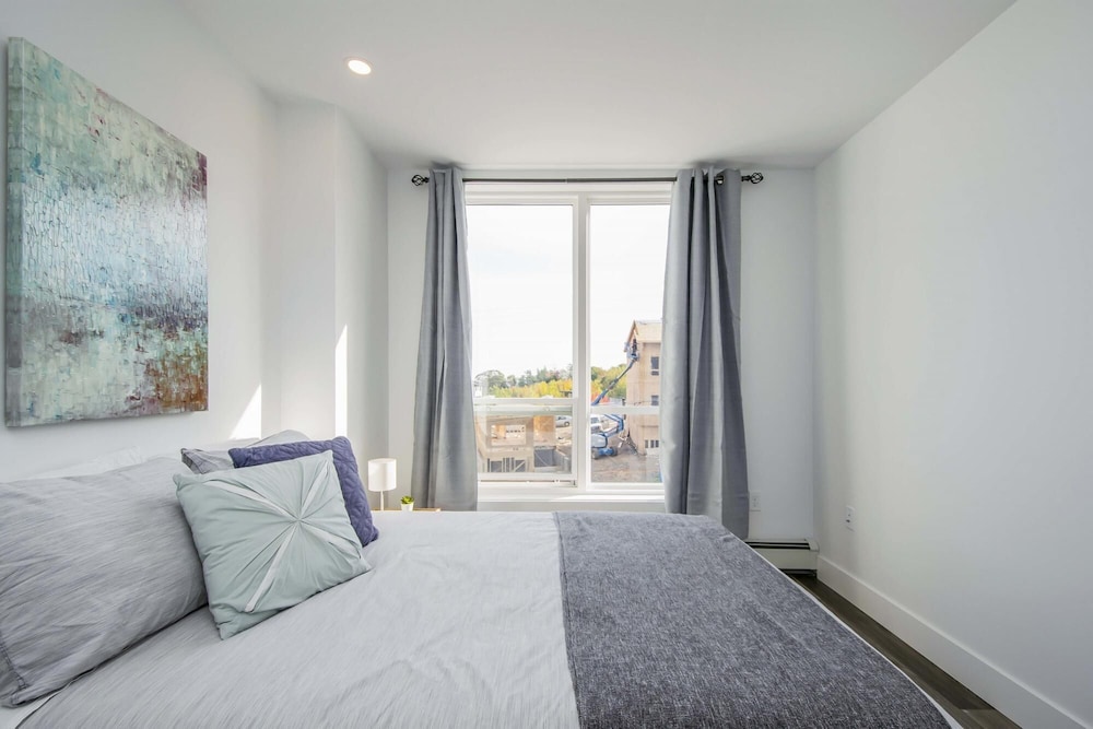 Luxurious 3 Bedroom Brand NEW Town House, 사진 54