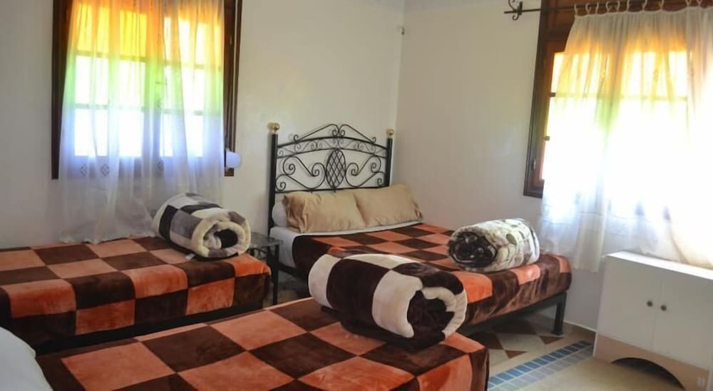 Quadruple Room, Multiple Beds, Shared Bathroom