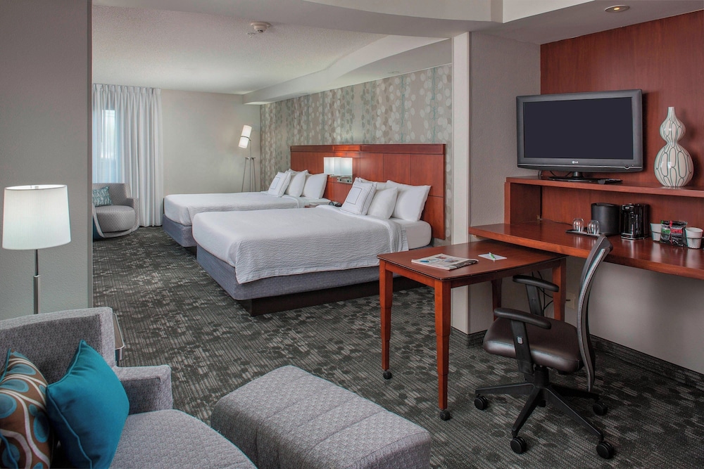Suite, 1 Bedroom photo 1