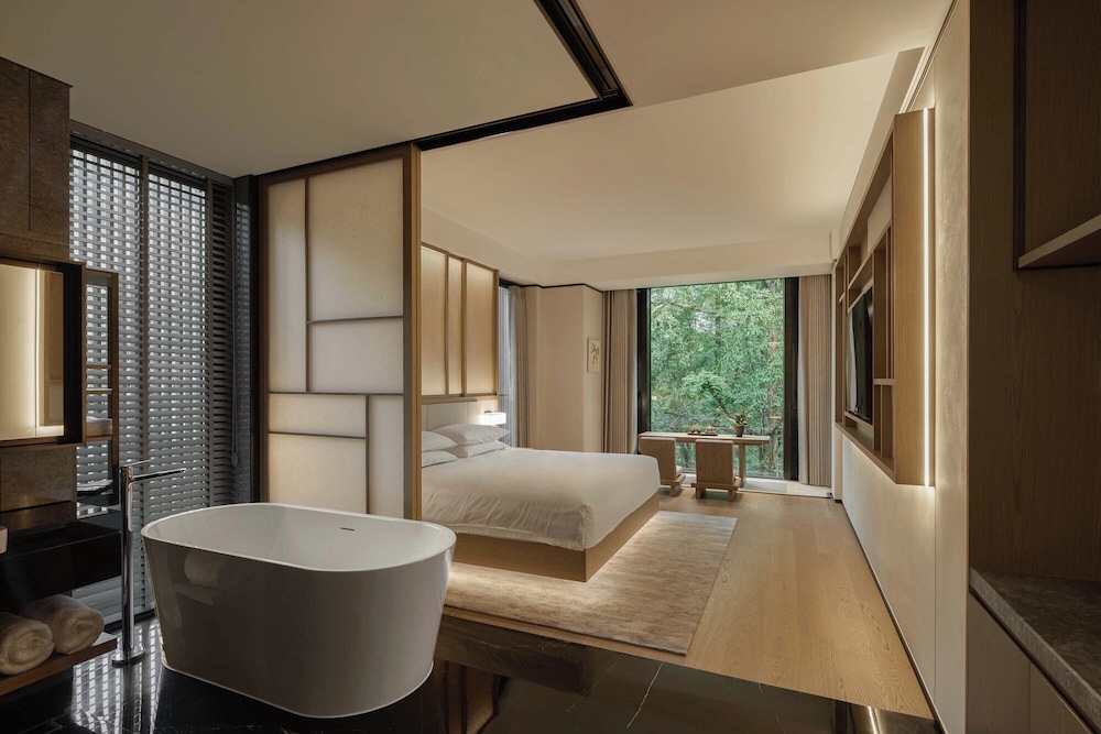Superior Double Room, Hill View