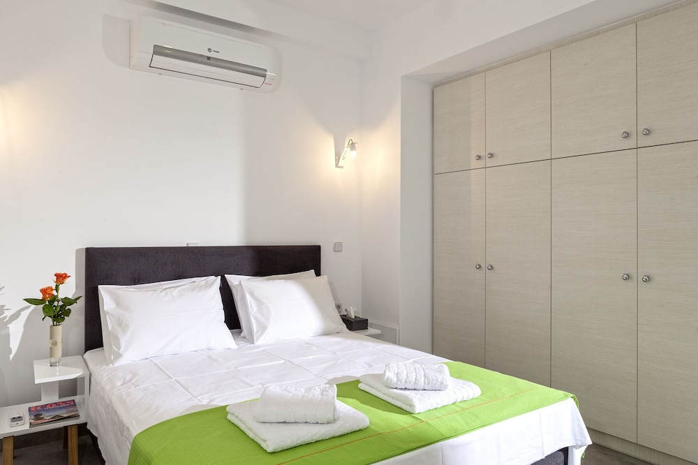 Quadruple Room, City View