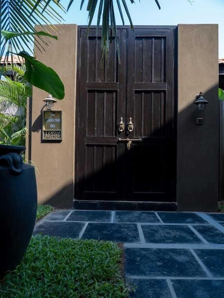 Beach House - Photo 5