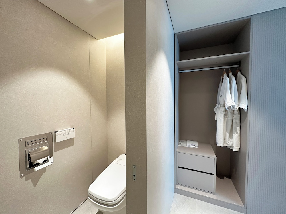[Ef Lounge Pkg] Junior Suite Premier Twin Room, City View (2twosome Beverage Vouchers+Lounge Access) photo 3