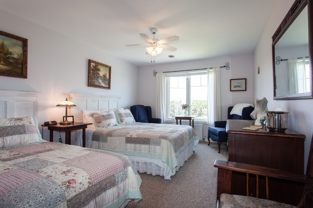 Deluxe Triple Room, Sea View photo 2
