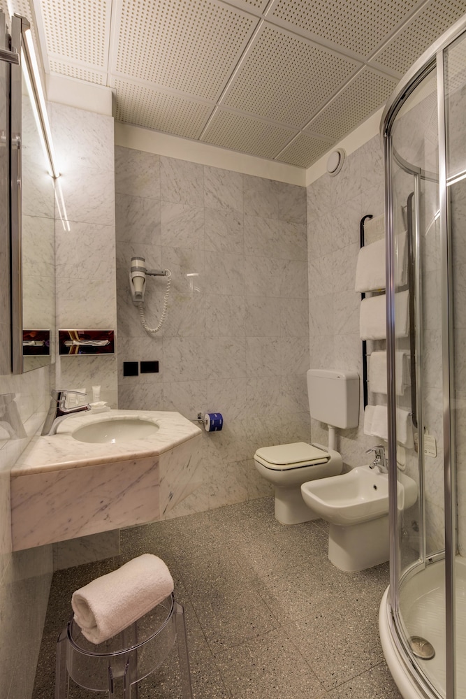 Classic Room, Multiple Beds - Photo 6