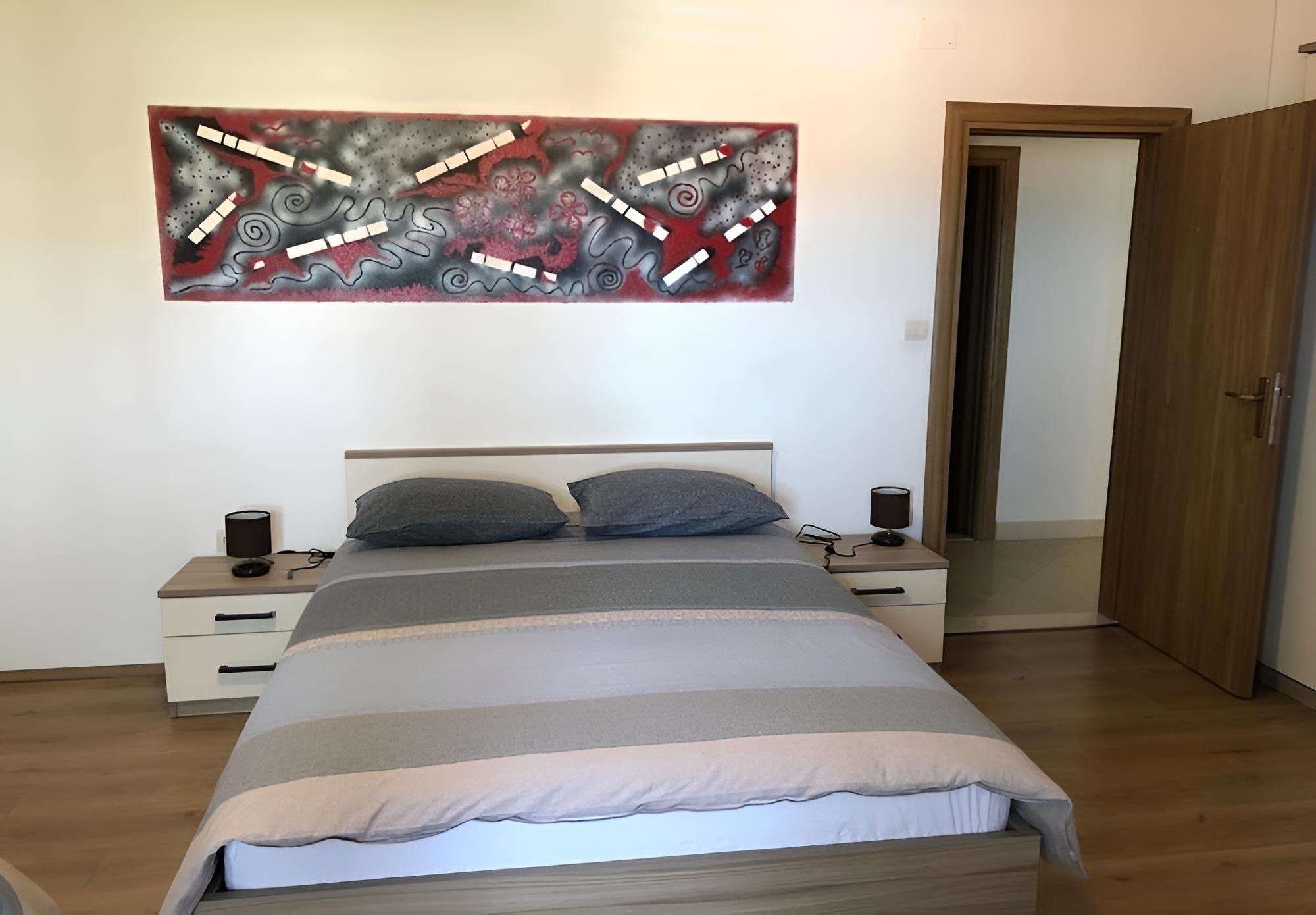 Apartment (Aleks - 80m from the sea - A2(3+2))