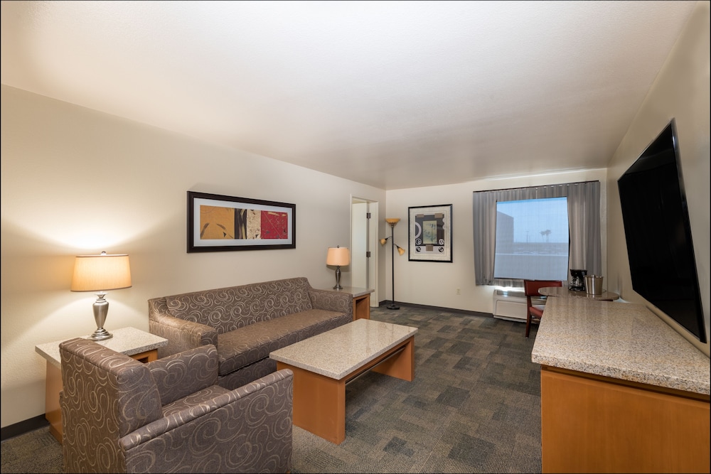 Junior Suite, 1 Queen Bed photo 2