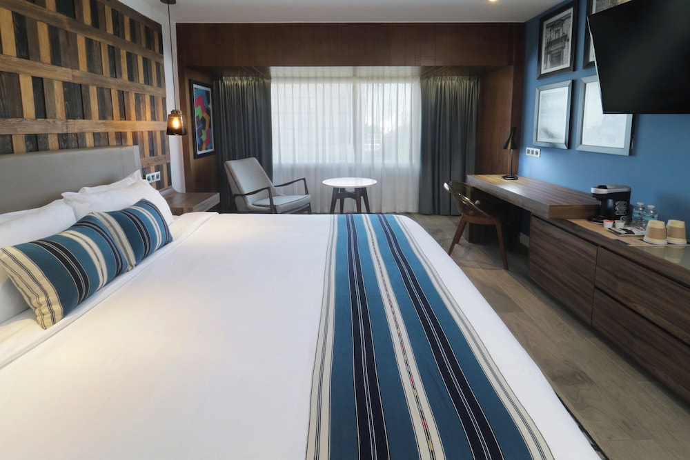 Room, Multiple Beds (Pet Friendly)
