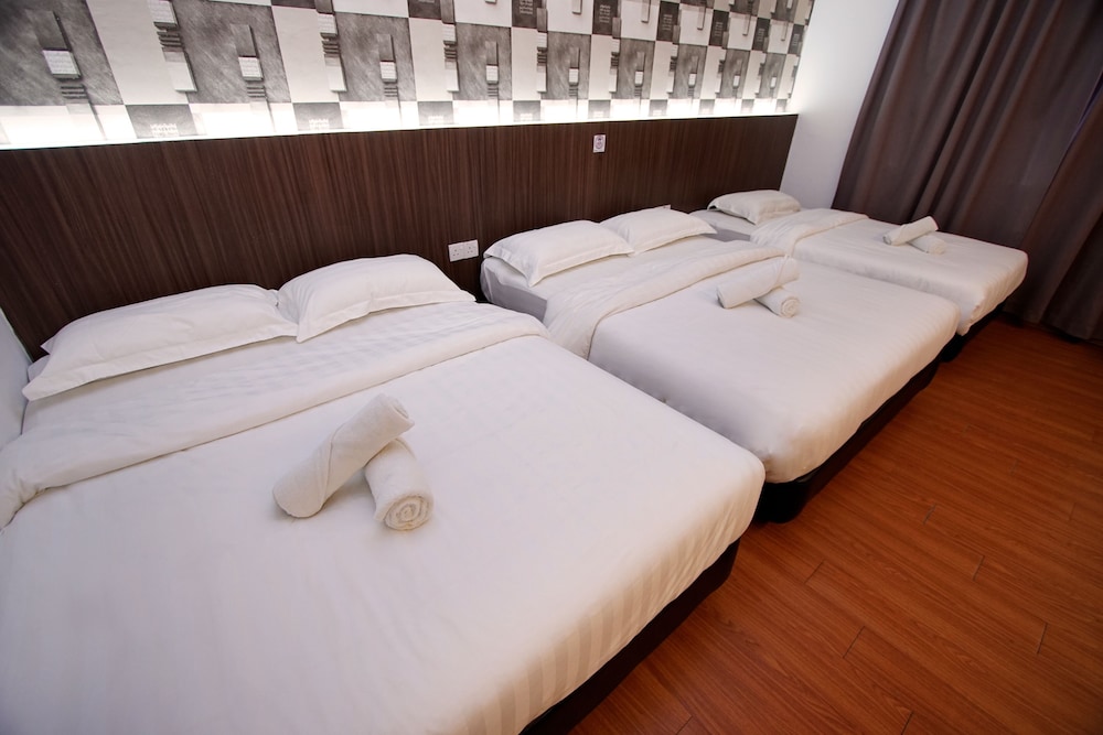 Super Deluxe Family Room - Photo 1