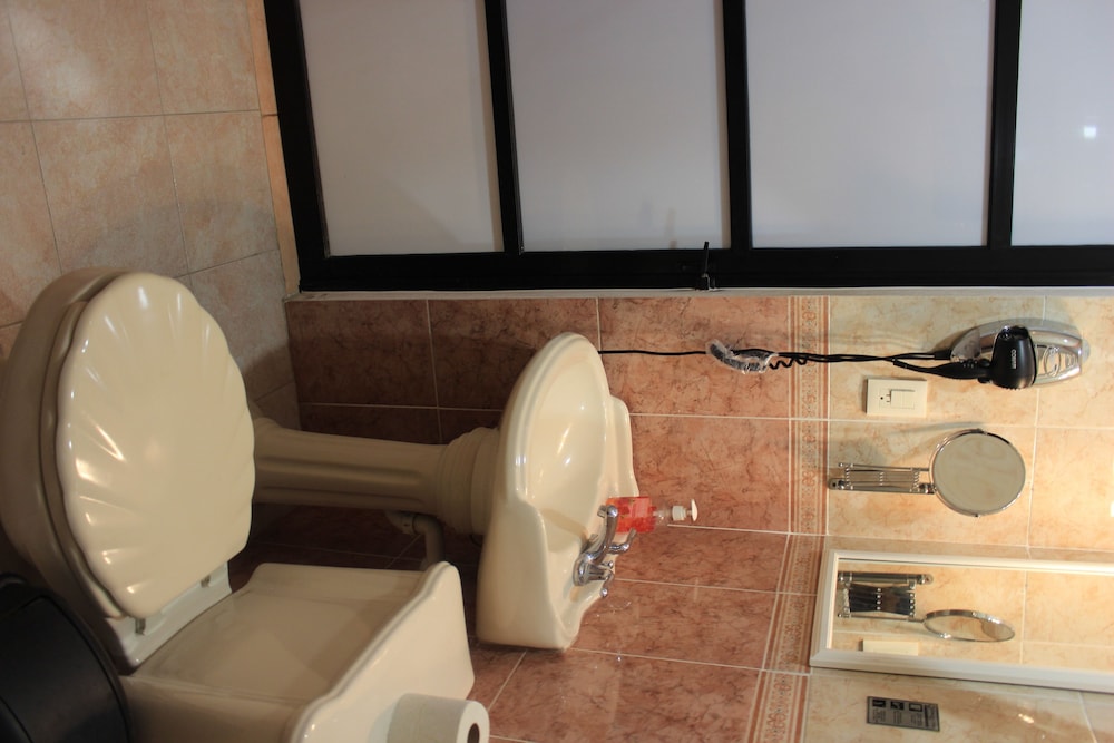 Comfort Suite photo 3