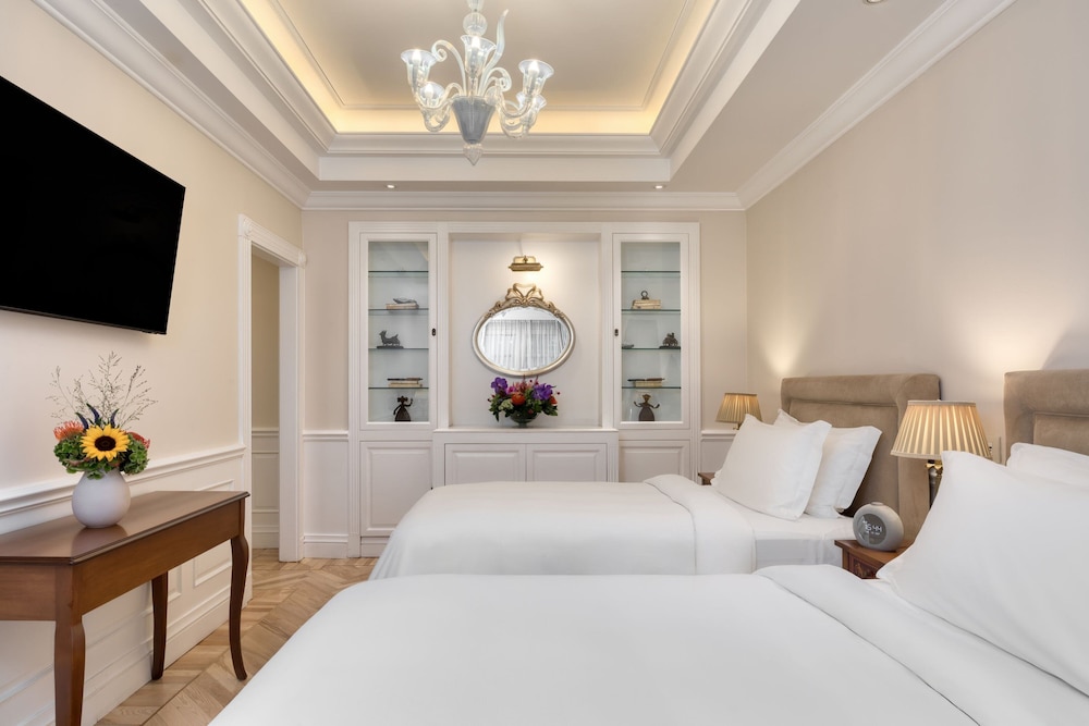 Classic Room, 2 Twin Beds, Courtyard View