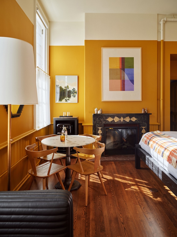 Suite (Chamber) photo 2