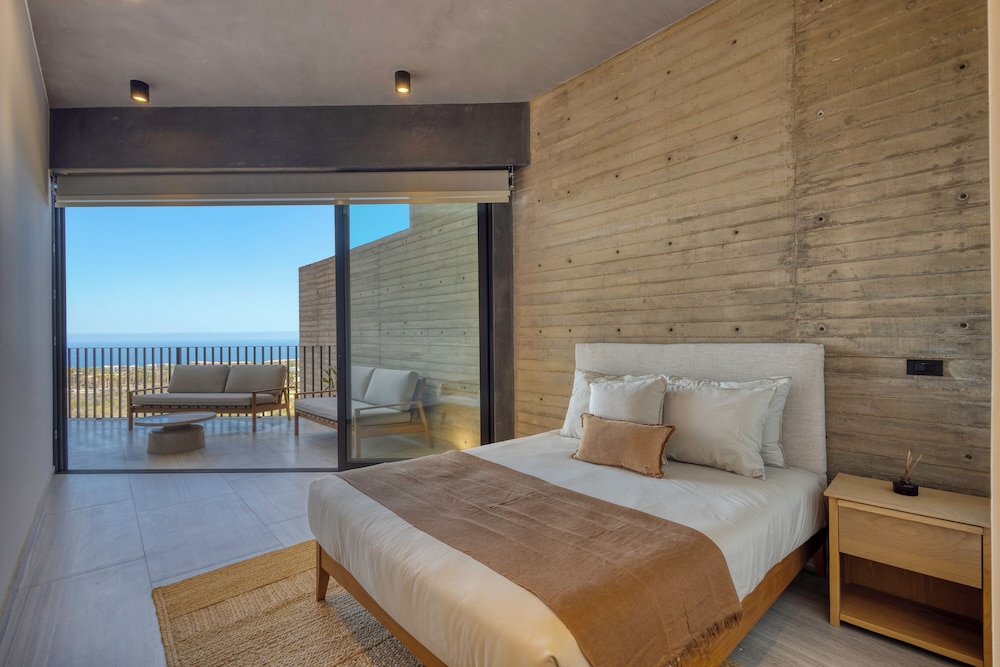 Luxury Apartment, 2 Bedrooms, Balcony, Sea View